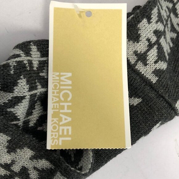 NWT Michael Kors Women's Grey Logo Scarf - Picture 3 of 4